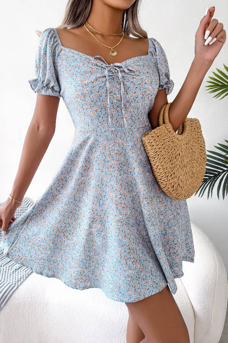Vestido Boho Floral Corto Escote Cuadrado Manga Corta Con Volantes