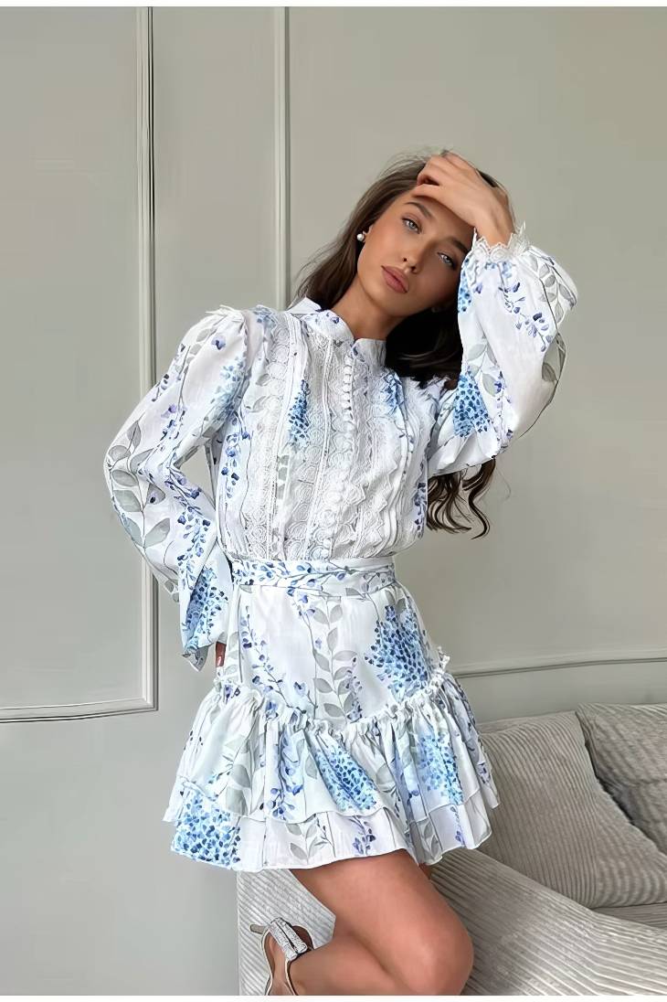 Vestido Boho Corto Blanco Y Azul Floral Manga Larga Con Volantes