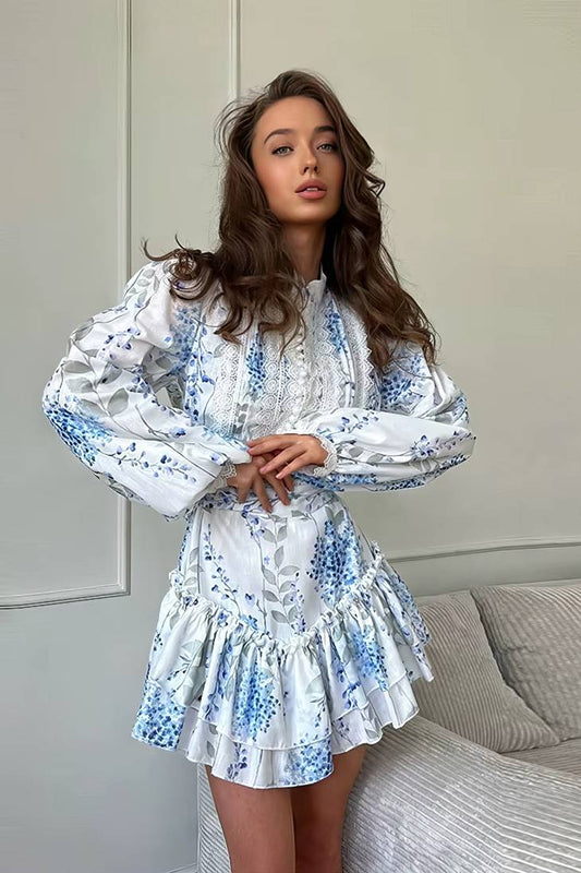 Vestido Boho Corto Blanco Y Azul Floral Manga Larga Con Volantes