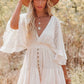 Vestido Corto Blanco De Encaje Escote En V Manga Acampanada Cintura Ajustada Boho Verano
