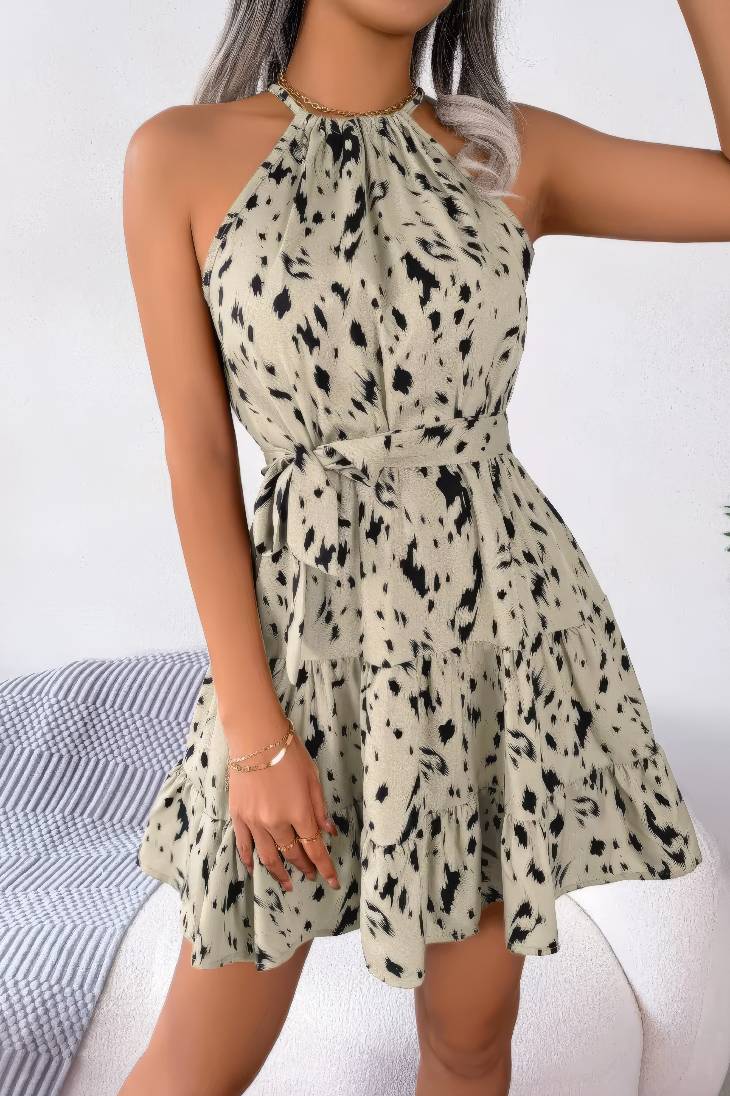 Vestido Corto Estampado Cuello Halter Sin Mangas Con Volantes