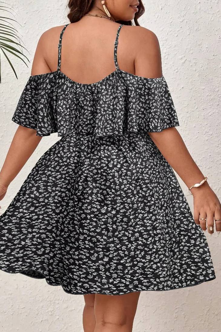 Vestido Corto Floral Talla Grande Hombros Descubiertos Manga Corta Con Volantes Boho
