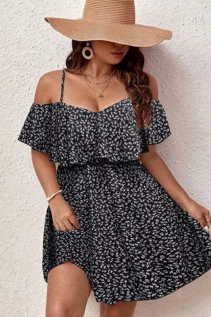 Vestido Corto Floral Talla Grande Hombros Descubiertos Manga Corta Con Volantes Boho