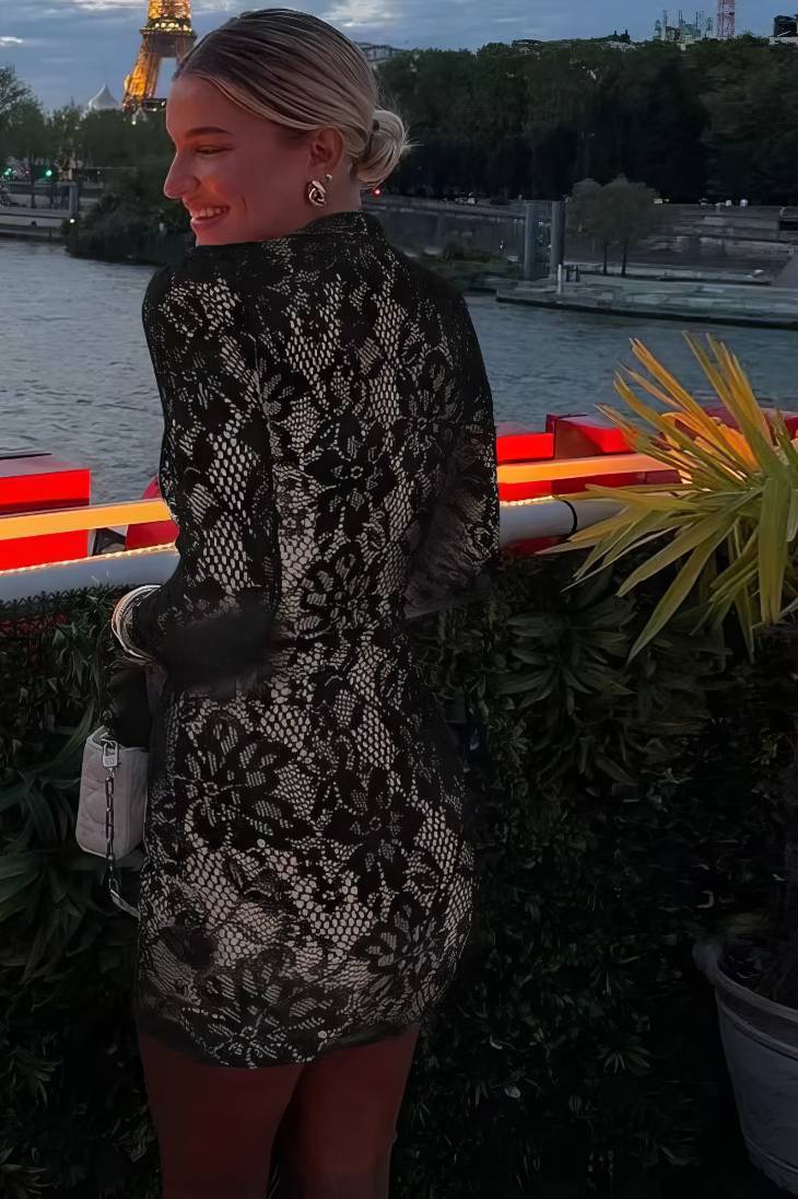 Vestido Encaje Mini Ajustado Manga Larga Escote Profundo