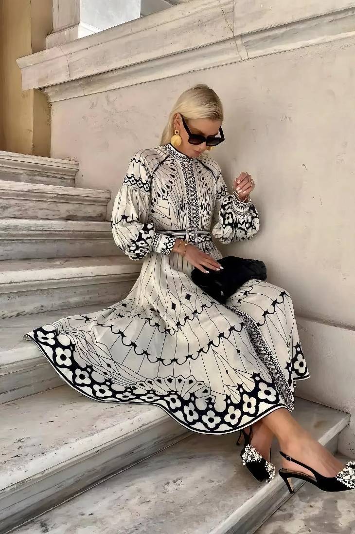Vestido Midi Estampado Geométrico Cuello Alto Manga Larga Cinturón Línea A Vintage Elegante