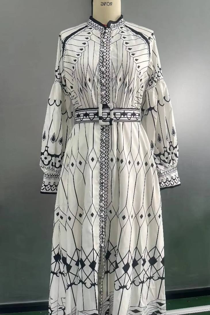 Vestido Midi Estampado Geométrico Cuello Alto Manga Larga Cinturón Línea A Vintage Elegante