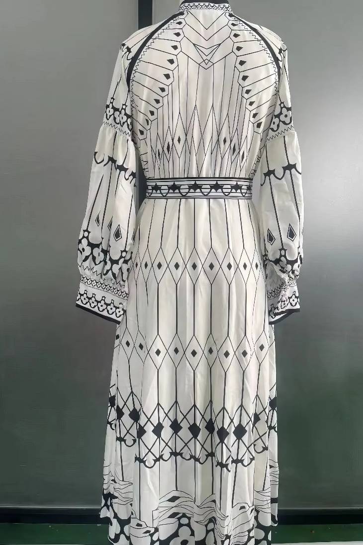 Vestido Midi Estampado Geométrico Cuello Alto Manga Larga Cinturón Línea A Vintage Elegante