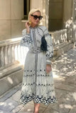 Vestido Midi Estampado Geométrico Cuello Alto Manga Larga Cinturón Línea A Vintage Elegante